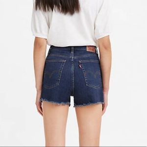 Levi’s high rise cut off shorts in Chelsea Scrape - Dark Wash